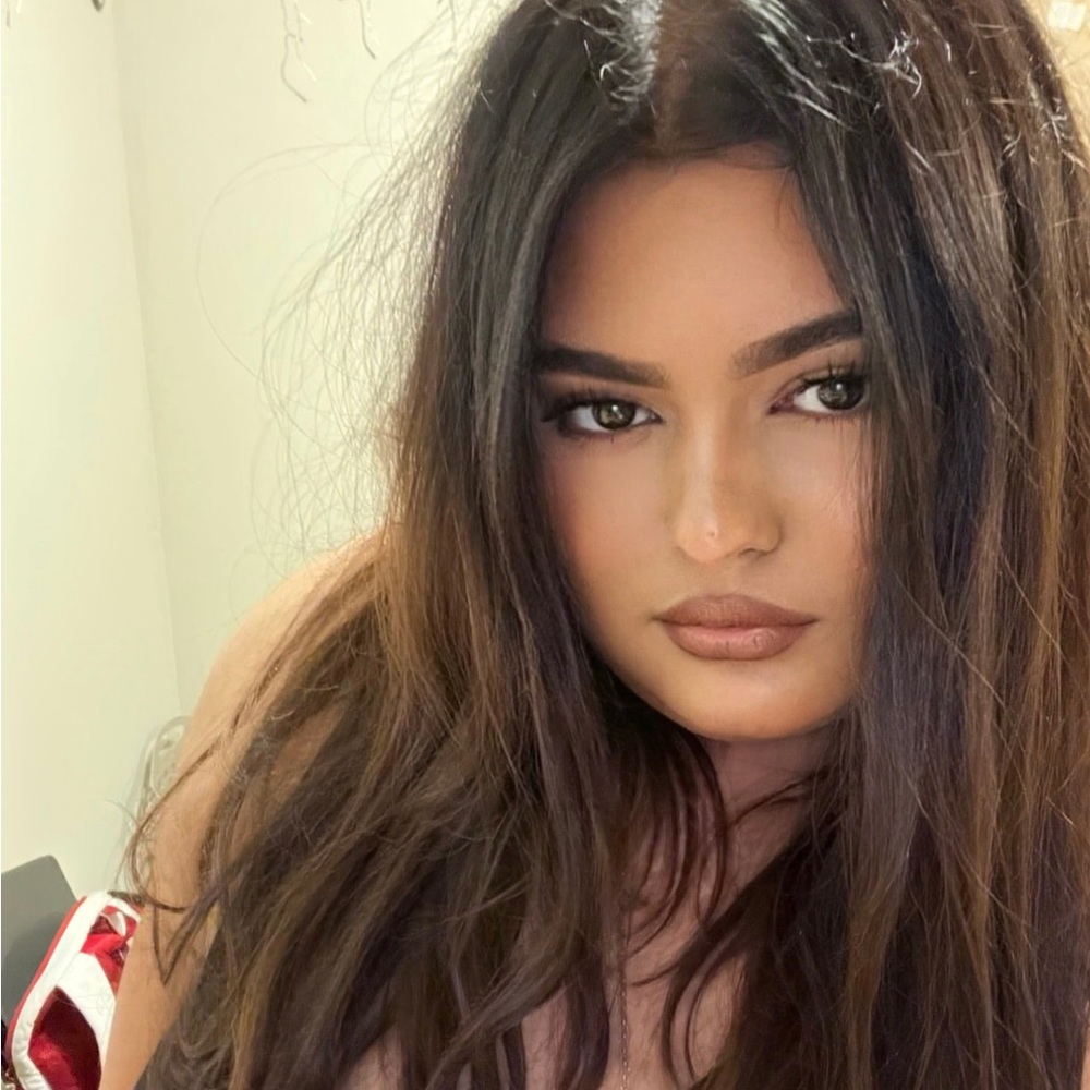 Meet your Posher, Vanity
